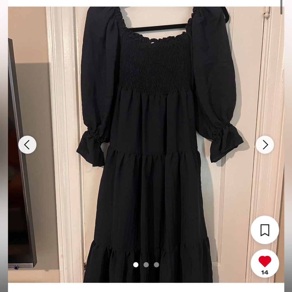 &Merci Navy puff sleeved dress with bow back